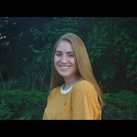 Meet your Posher, Haley - Picture 1 of 1